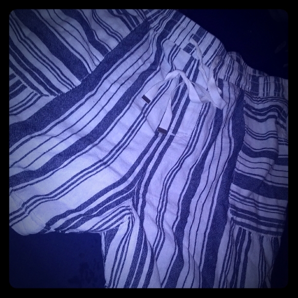Pants - Relaxed fit shorts